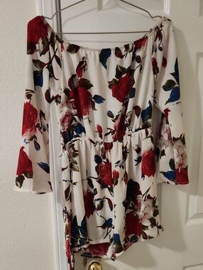 White Floral Off-Shoulder Shorts Jumper with Red Roses